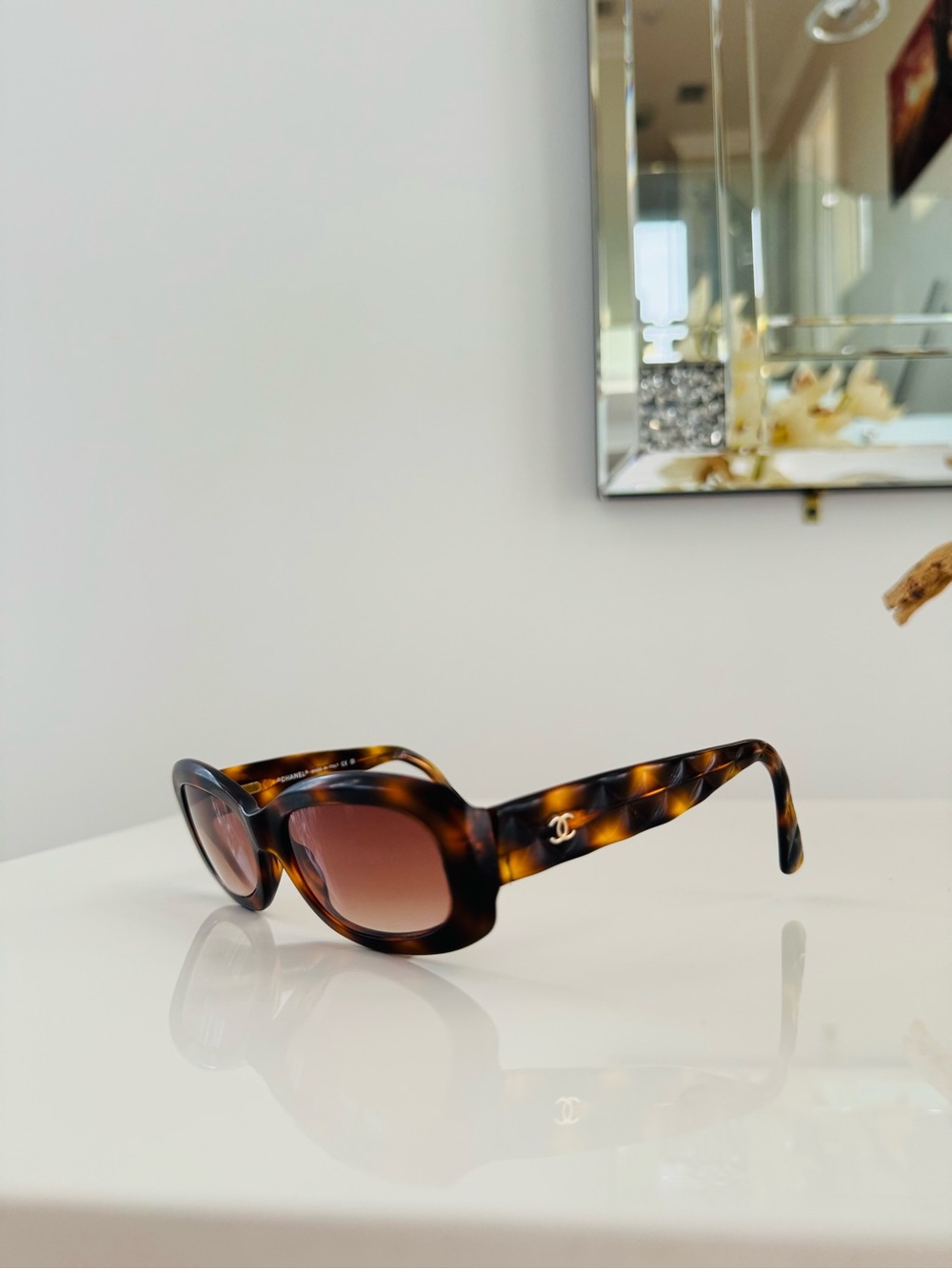 Vintage ✨ Authentic Chanel tortoise sunglasses - Picture 3 of 6